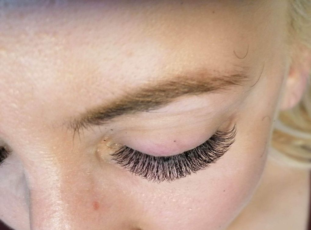 Eyelash extension Brigitte Beauty & Salt Spa